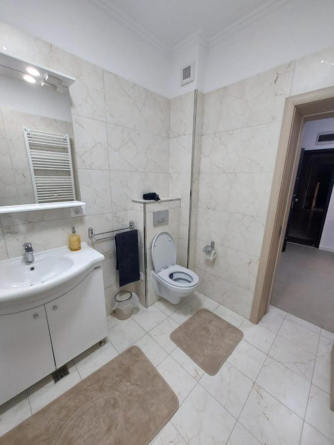 Faleza Nord Apartament De Lux Nou Pe Malul Marii Constanta Luaran gambar