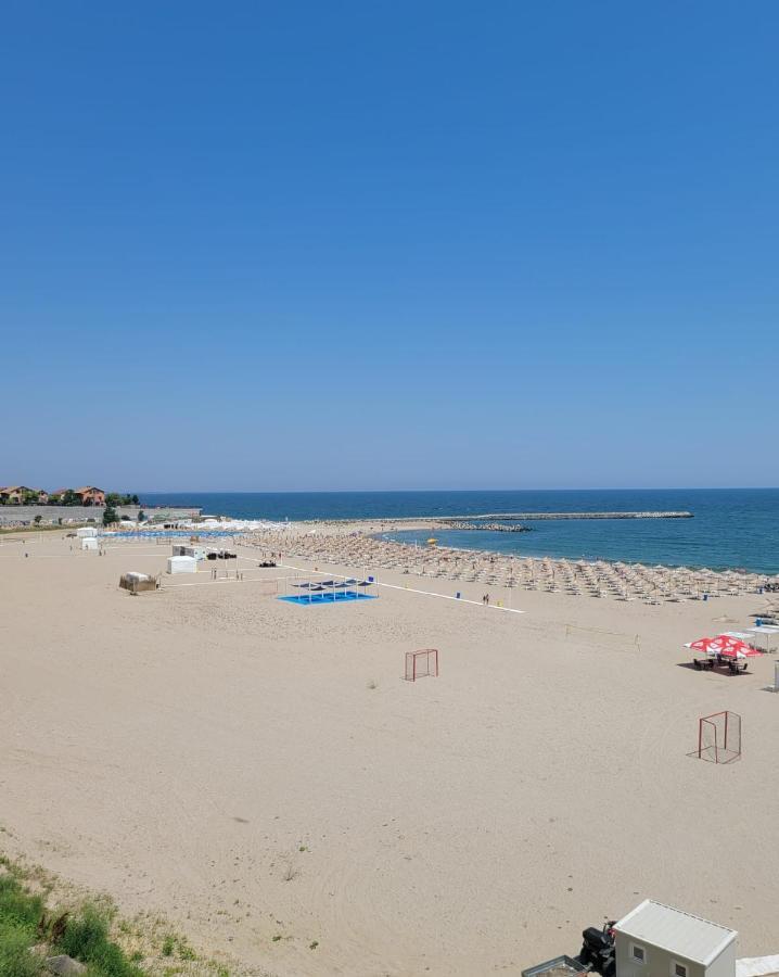 Faleza Nord Apartament De Lux Nou Pe Malul Marii Constanta Luaran gambar