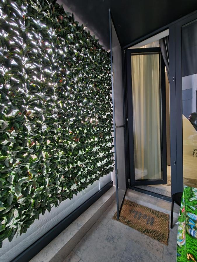Faleza Nord Apartament De Lux Nou Pe Malul Marii Constanta Luaran gambar