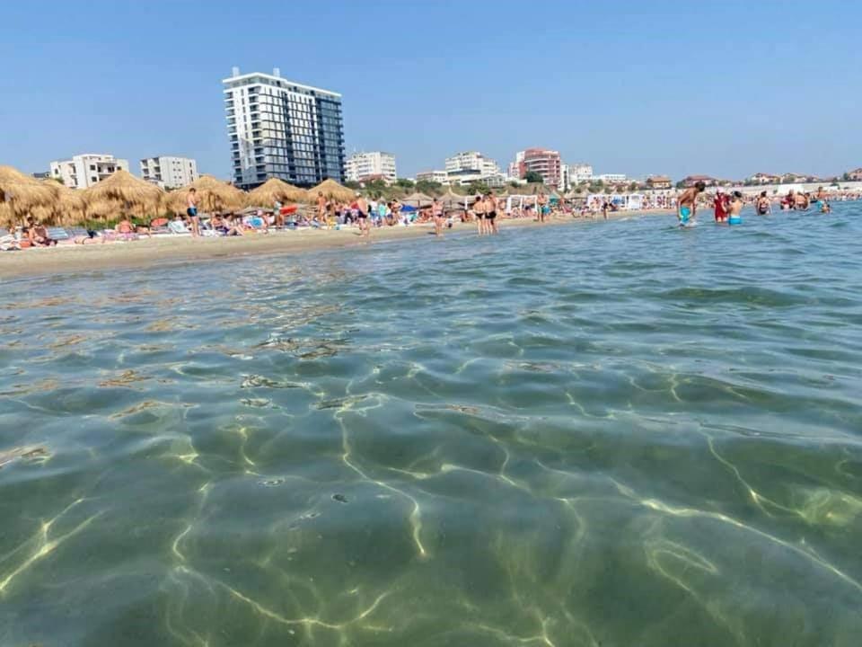 Faleza Nord Apartament De Lux Nou Pe Malul Marii Constanta Luaran gambar